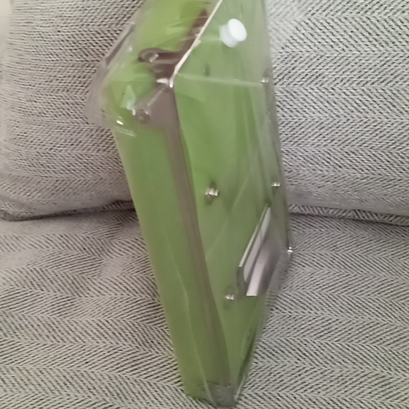 Small storage box for desk, card files, or disks New green storage organizer - Picture 3 of 7